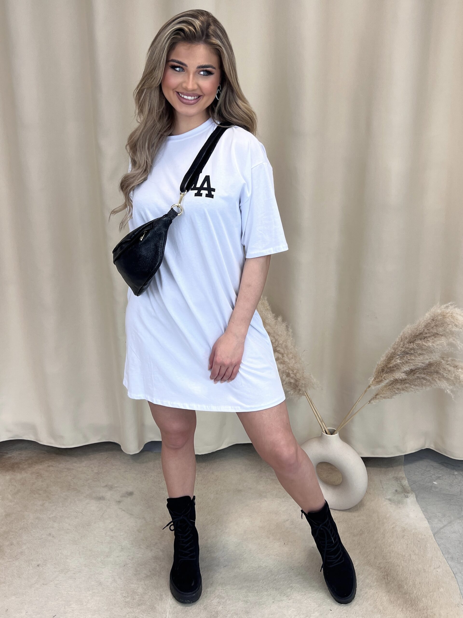LA T-Shirt Dress – Wit/Zwart